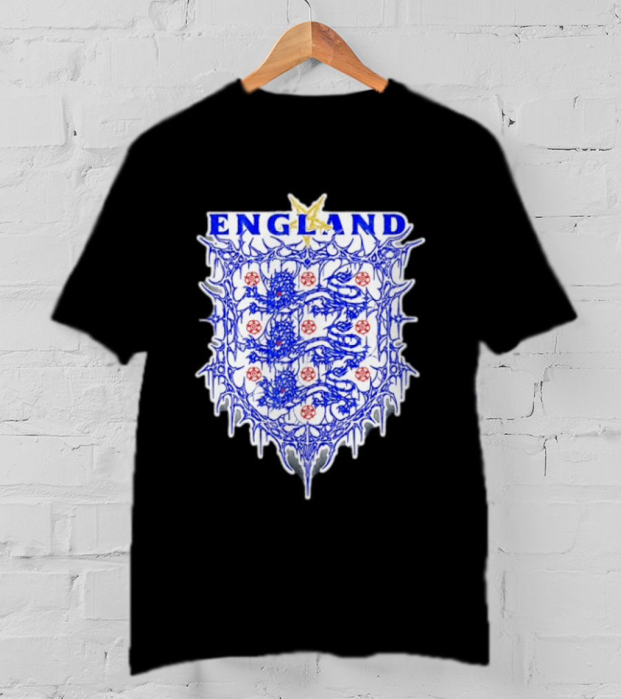 England Metal Crest Three Lions Emblem With Gothic Motif T-Shirt