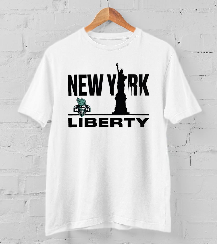 New York Liberty WNBA Basketball Statue Of Liberty Skyline T-Shirt