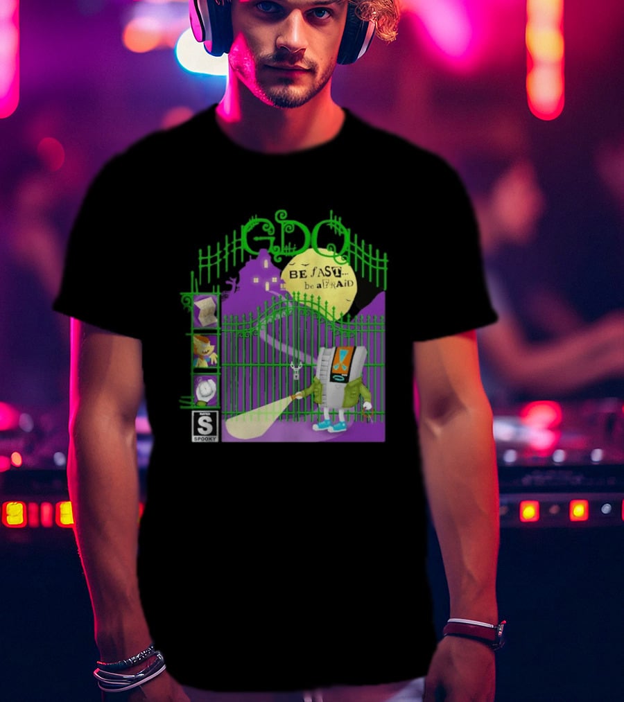 Gdq Be Fast Be Afraid Spooky Retro Robot Gaming T-Shirt