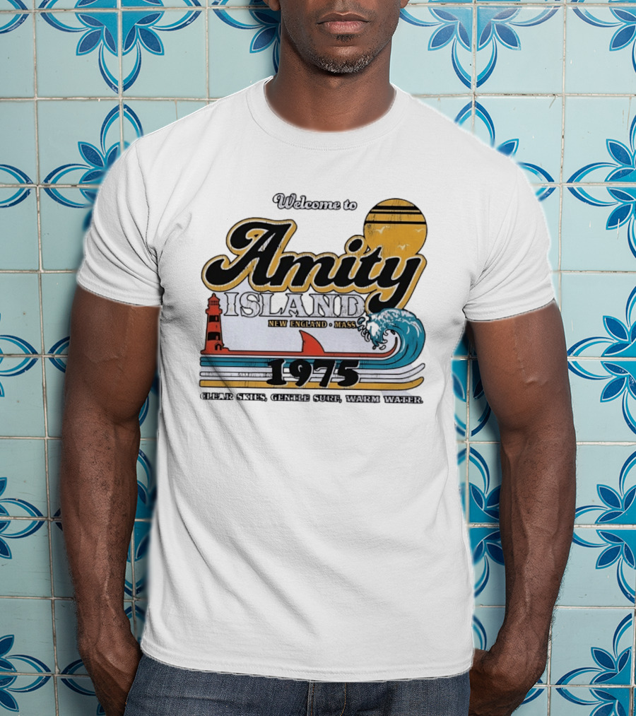 Welcome To Amity Island 1975 New England Massachusetts Lighthouse Wave Ocean Sun T-Shirt