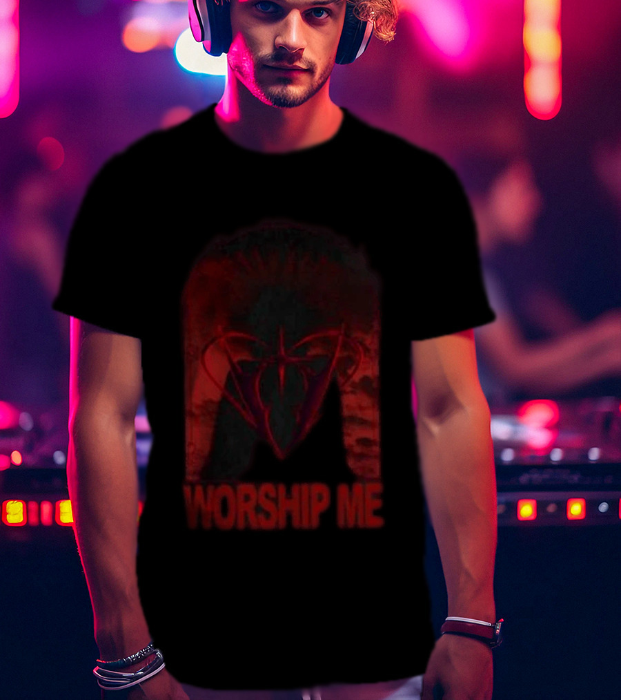 Magnolia Park Worship Me Red Heart T-Shirt