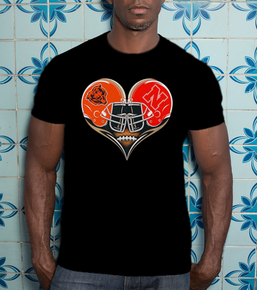 Chicago Bears Nebraska Cornhuskers Heart Shaped Helmets Football Fan Gear T-Shirt