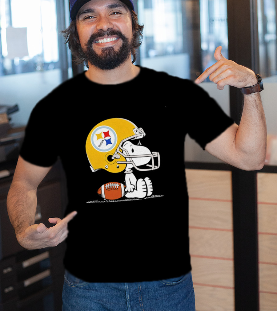 Snoopy Pittsburgh Steelers Helmet Football T-Shirt