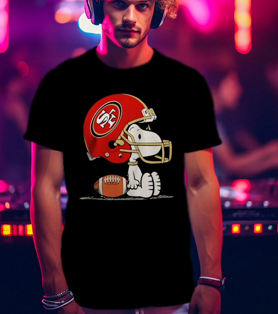 Snoopy San Francisco 49ers Football Helmet Peanuts NFL Collaboration T-Shirt