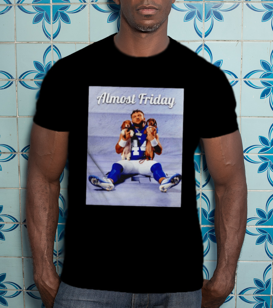 Almost Friday New York Giants 44 Football Player With Dogs T-Shirt