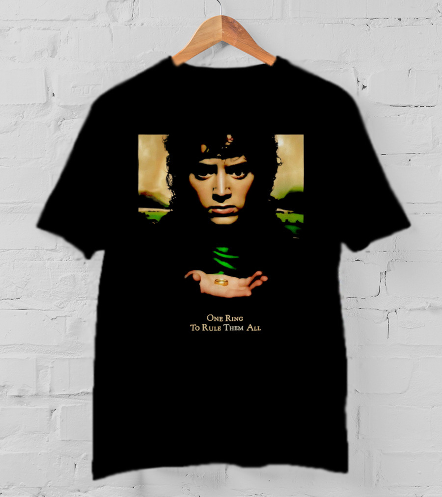 Elijah Wood One Ring To Rule Them All Lord Of The Rings Face Hands Gold Band T-Shirt