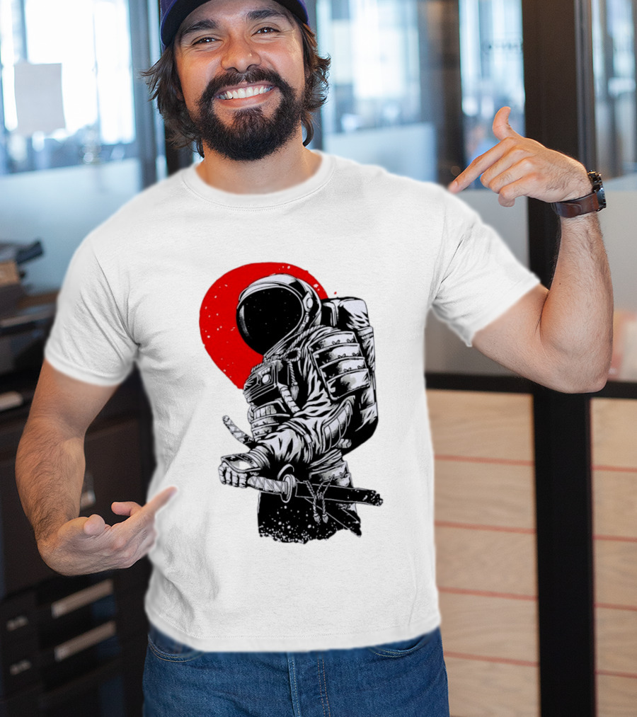 Astronaut Samurai Katana Sword Red Rising Sun T-Shirt