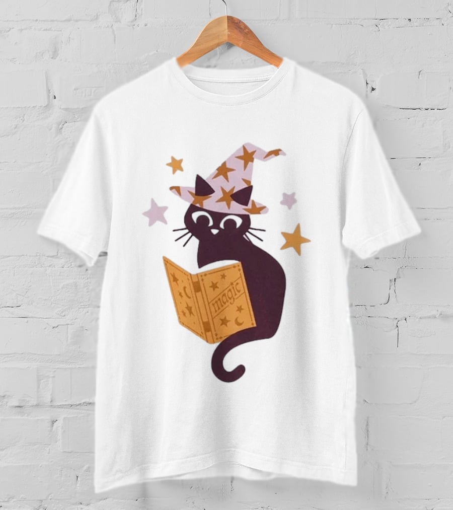 Magic Cat In Witch Hat Reading Spell Book With Stars T-Shirt