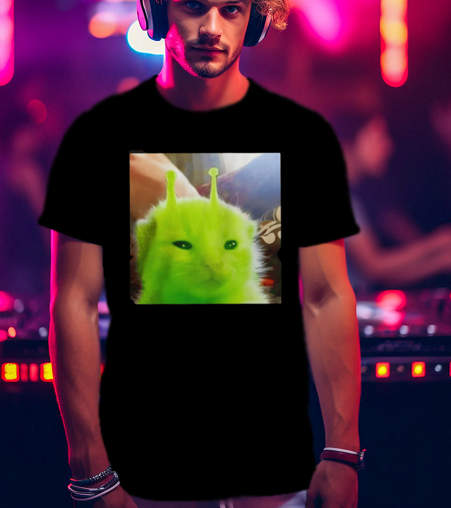 Gleep Alien Kitty Green Cat Antennae Fluffy Feline Fantasy T-Shirt