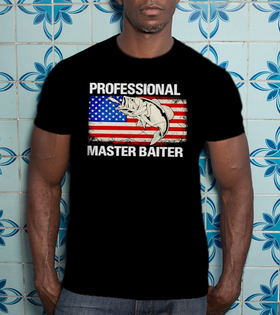 Professional Master Baiter Distressed American Flag Fishing USA Flag T-Shirt