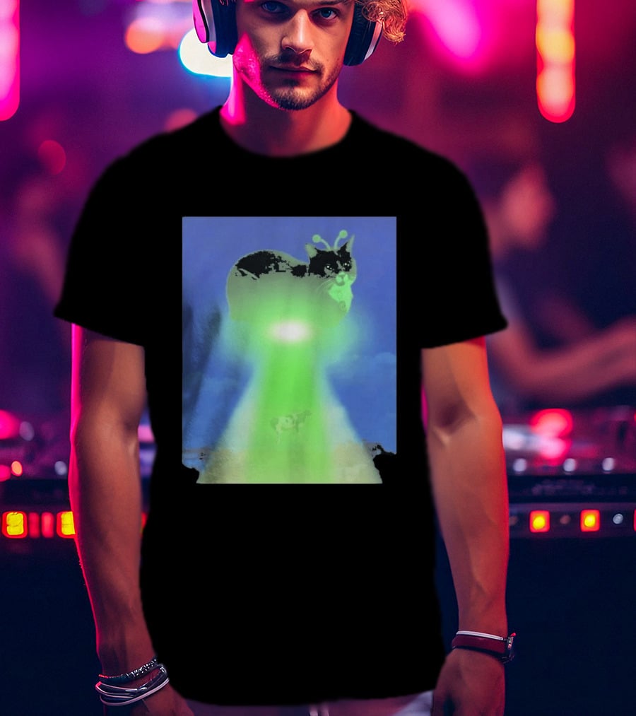 Alien Kitty UFO Beaming Cat Abduction With Tractor Beam And Cow T-Shirt