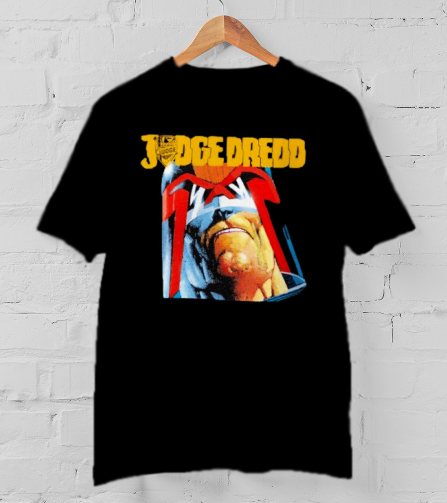 Judge Dredd Face Of Justice Iconic 2000 AD Comic Book Cover T-Shirt
