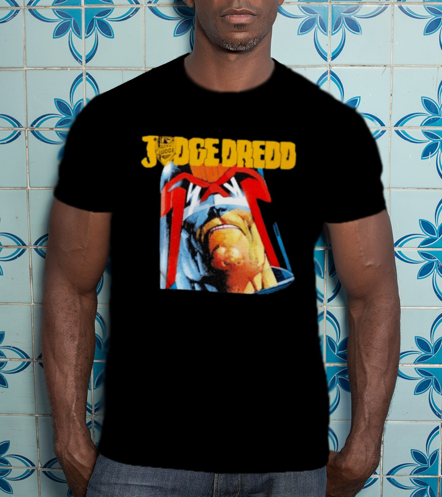 Judge Dredd Face Of Justice Iconic 2000 AD Comic Book Cover T-Shirt