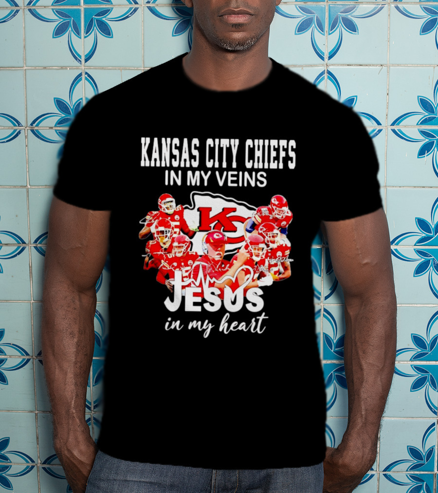 Kansas City Chiefs In My Veins Jesus In My Heart Football Fans T-Shirt