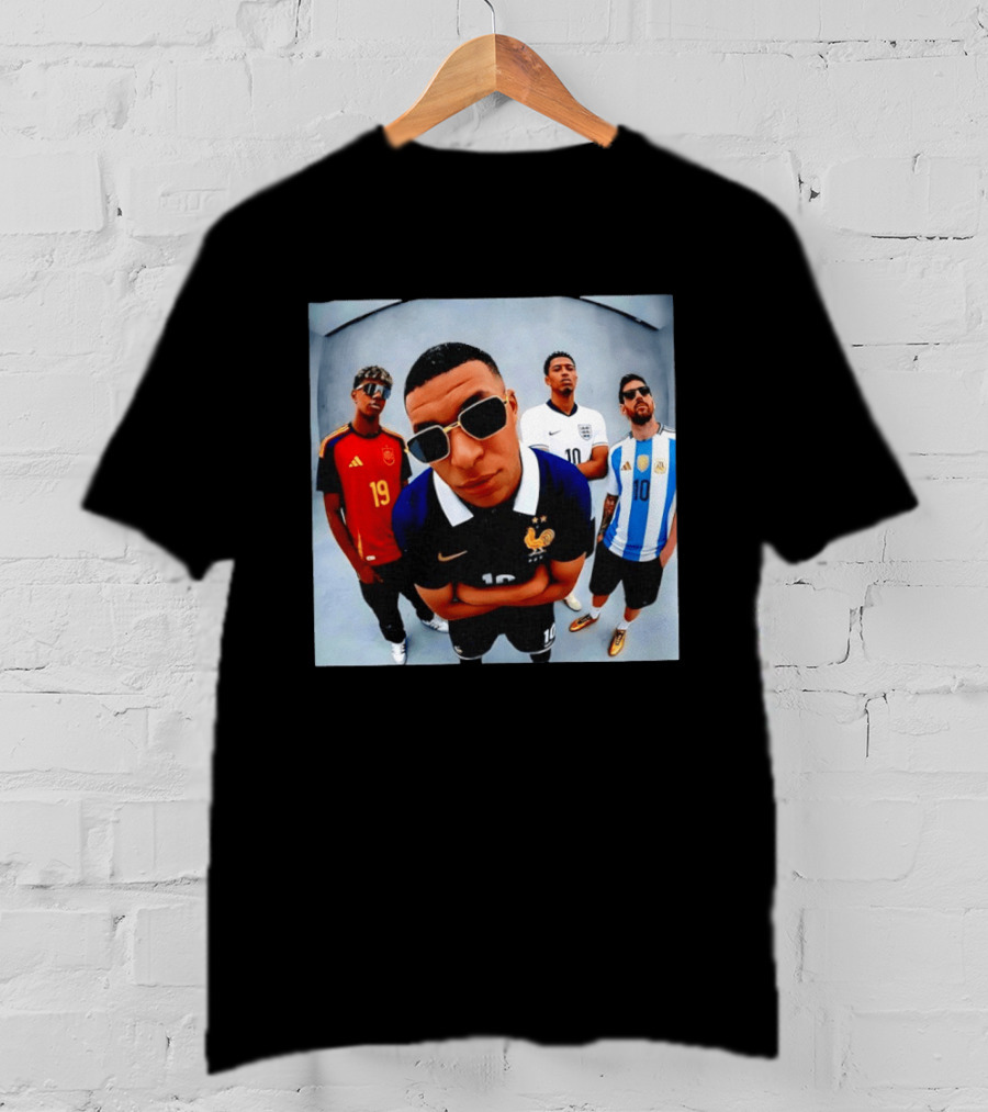 Kylian Mbappe Jude Bellingham Lionel Messi Football Stars Selfie Spain England Argentina France T-Shirt