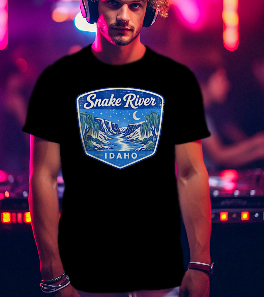Snake River Idaho Nighttime Canyon With Moon And Stars T-Shirt