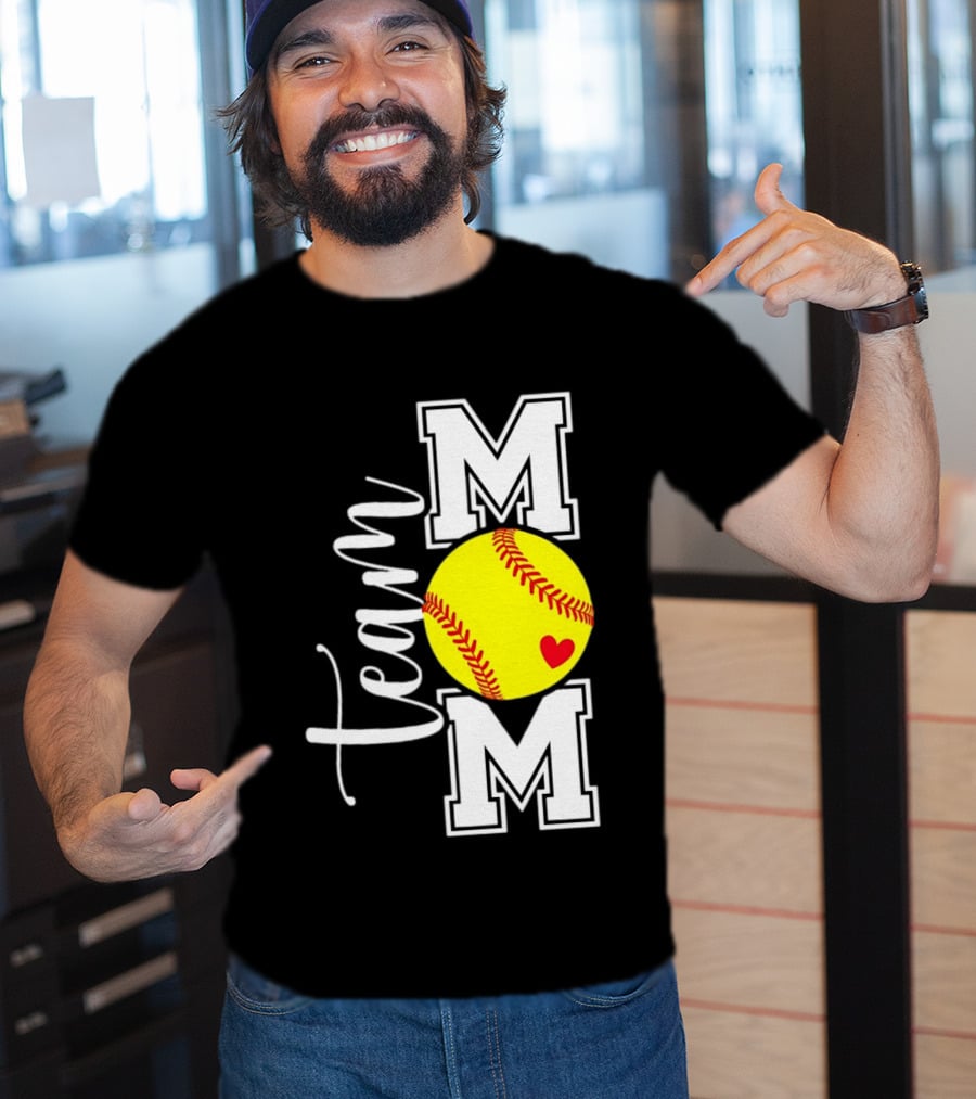 Team Mom Softball Yellow Heart Ball T-Shirt