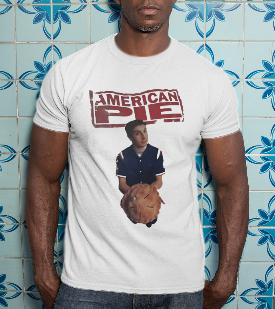 Jason Biggs As Jim Levenstein Holding Pie American Pie Movie T-Shirt
