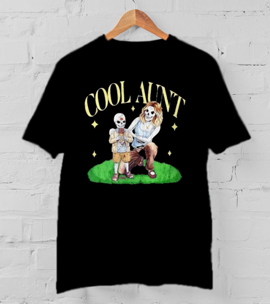 Cool Aunt Skeleton Family Halloween Fun T-Shirt