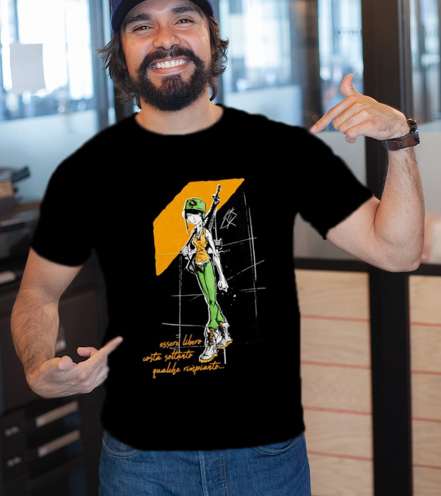 Essere Libero Costa Soltanto Qualche Rimpianto Army Girl With Rifle And Green Hat T-Shirt