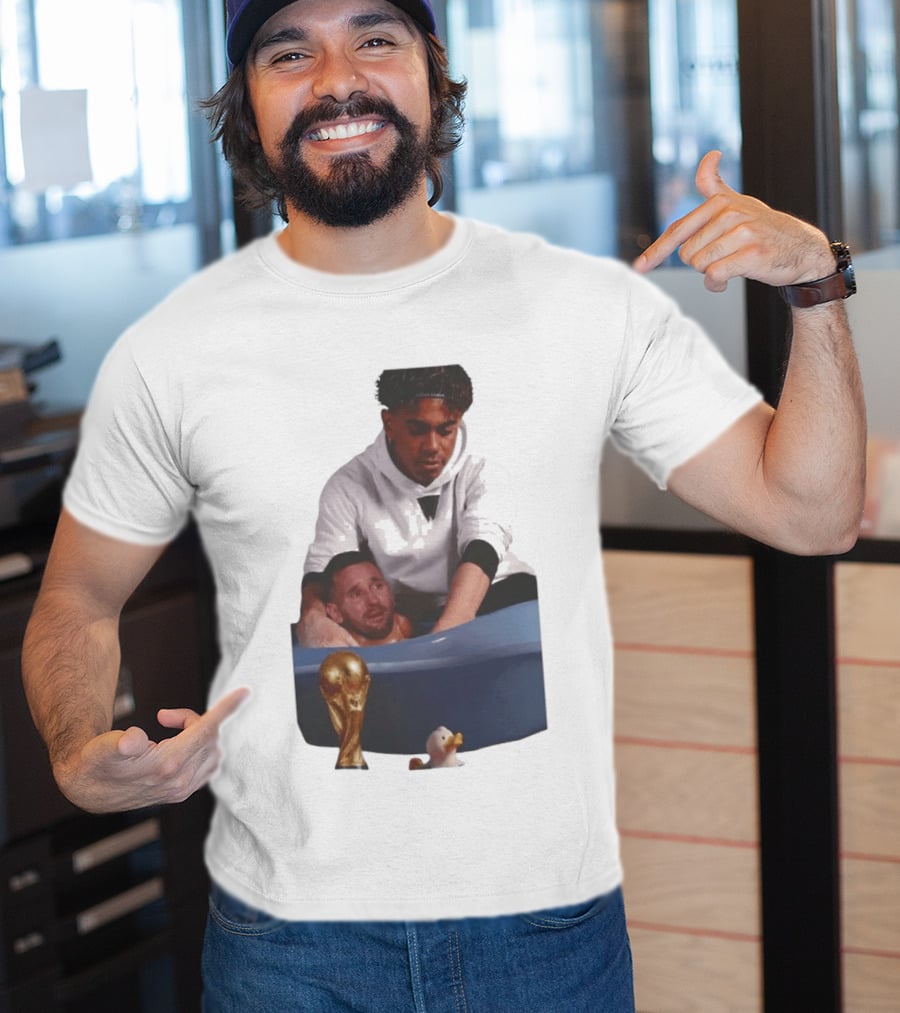 Messi Crying Bath Tub Trophy Football T-Shirt