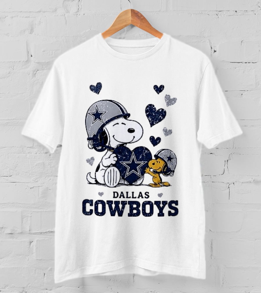 Dallas Cowboys Peanuts Snoopy Woodstock Love Hearts T-Shirt