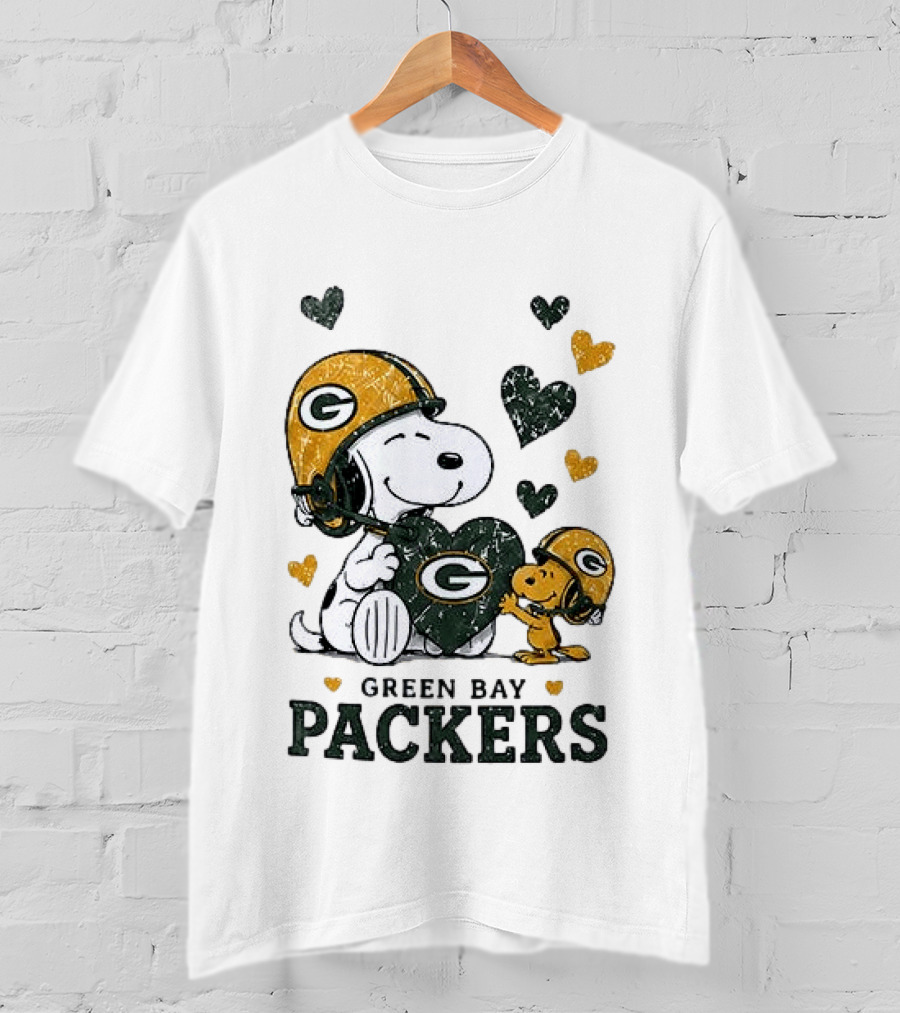 Green Bay Packers Snoopy Love Laughter Peanuts Hearts T-Shirt