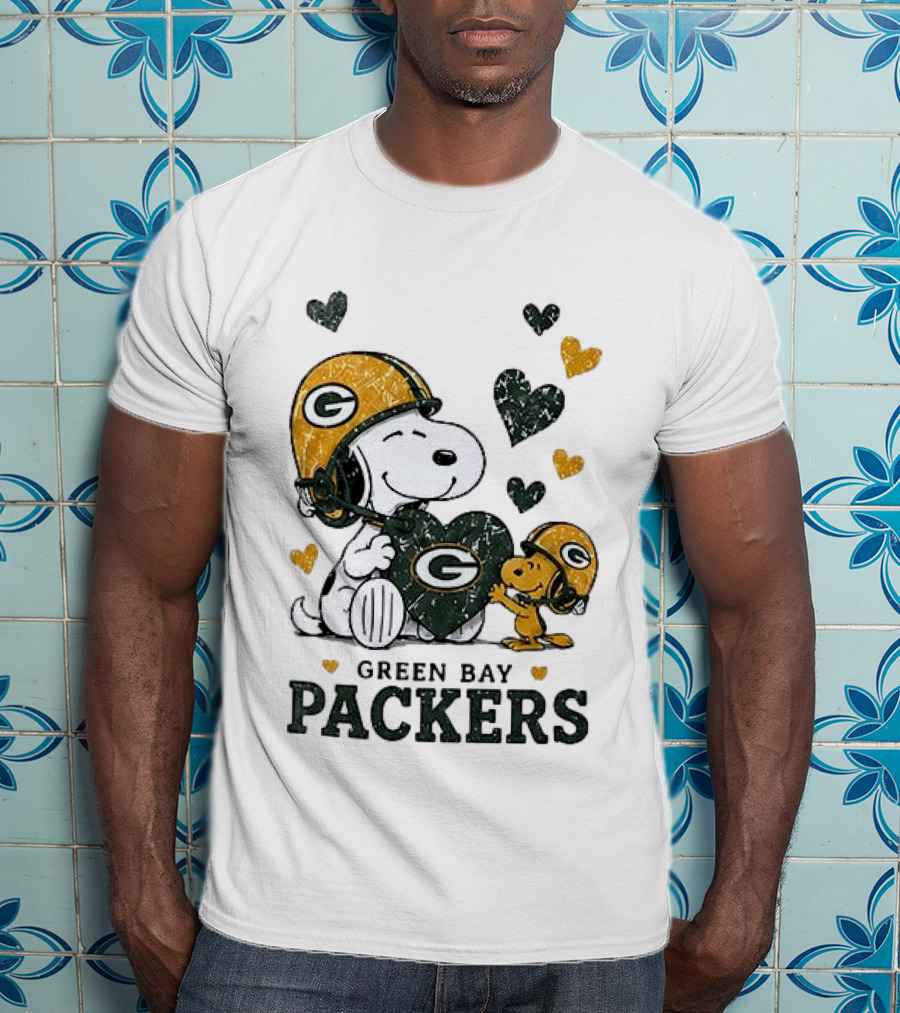 Green Bay Packers Snoopy Love Laughter Peanuts Hearts T-Shirt
