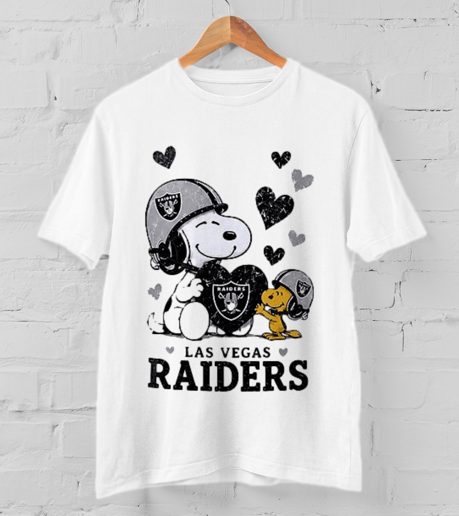 Las Vegas Raiders Peanuts Snoopy Woodstock Love And Laughter Hearts T-Shirt