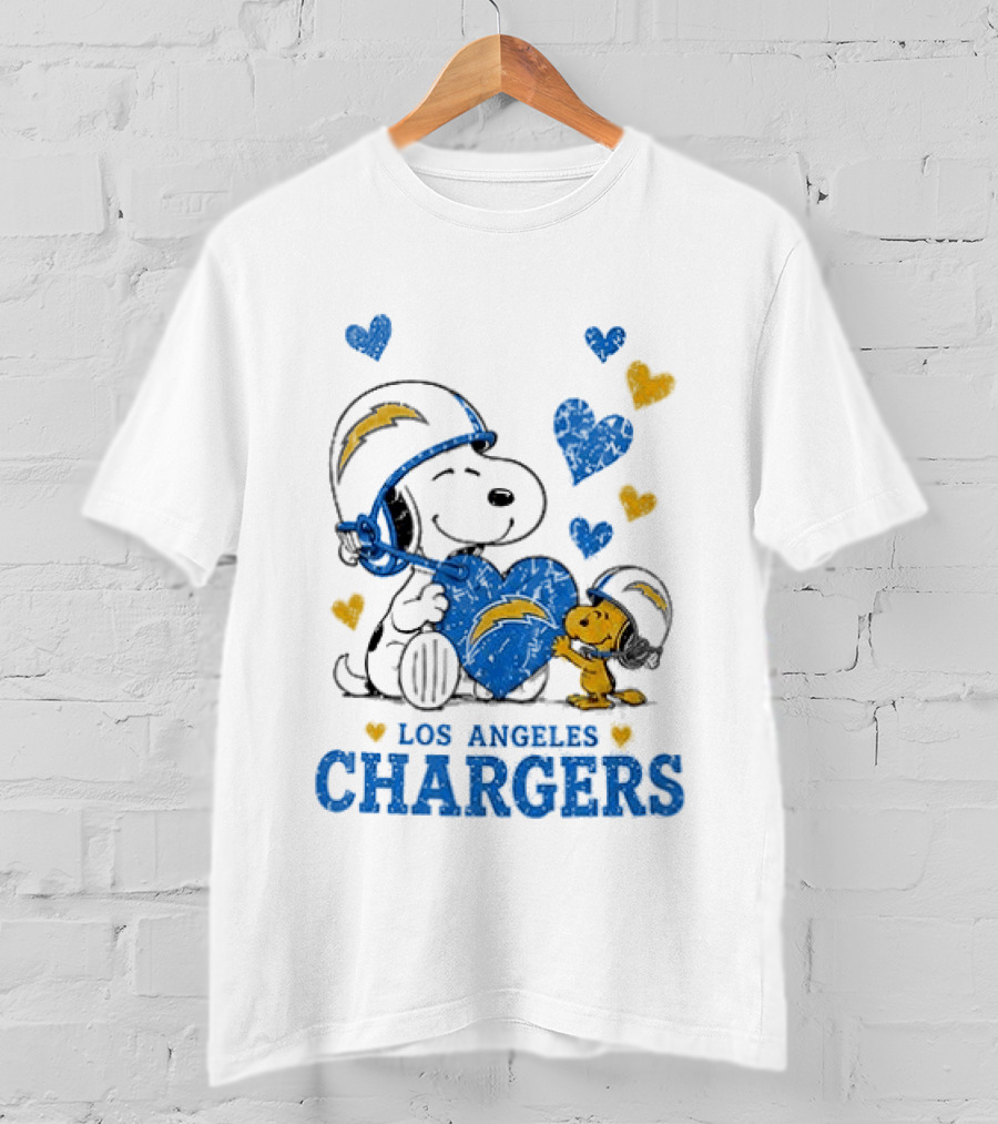 Los Angeles Chargers Peanuts Snoopy Love Laughter T-Shirt