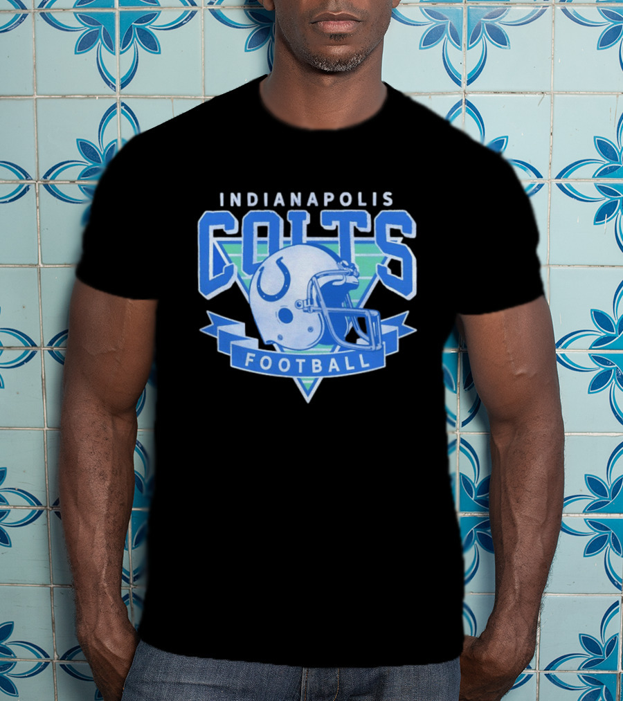 Indianapolis Colts Football Helmet Vintage Team T-Shirt