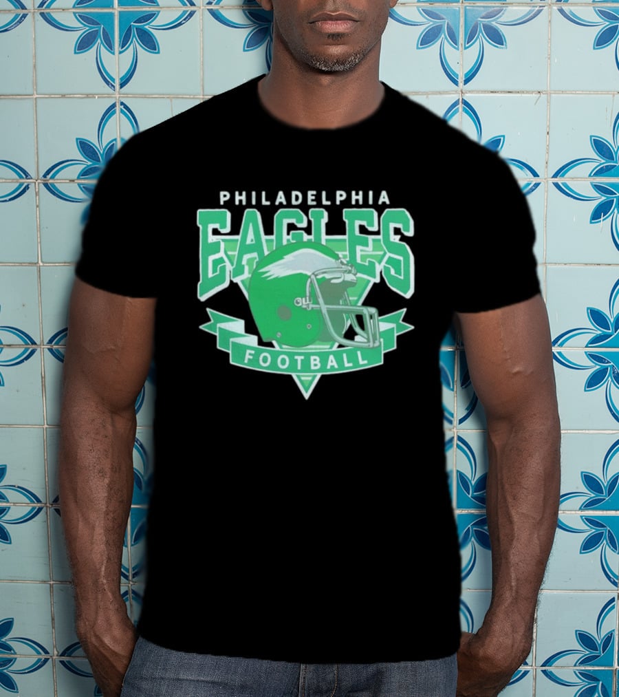 Philadelphia Eagles Helmet Vintage Style Football Fan Gear T-Shirt