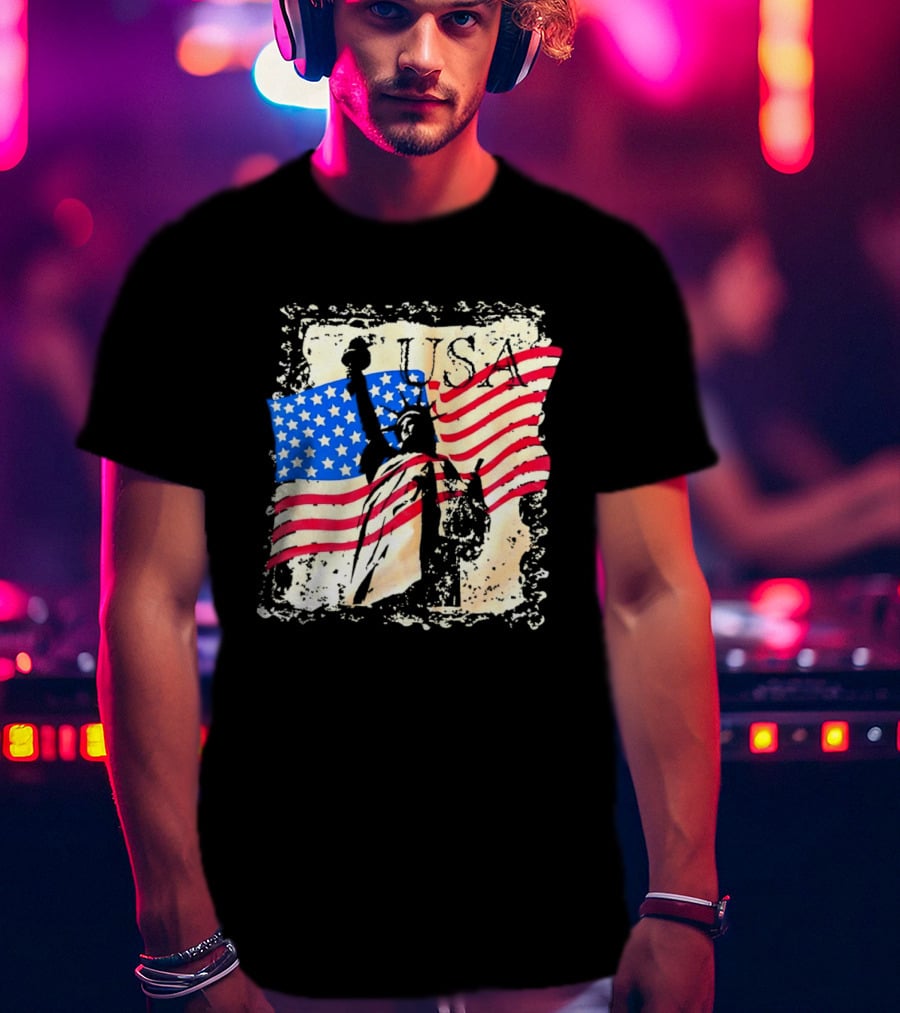 USA Statue Of Liberty American Flag T-Shirt