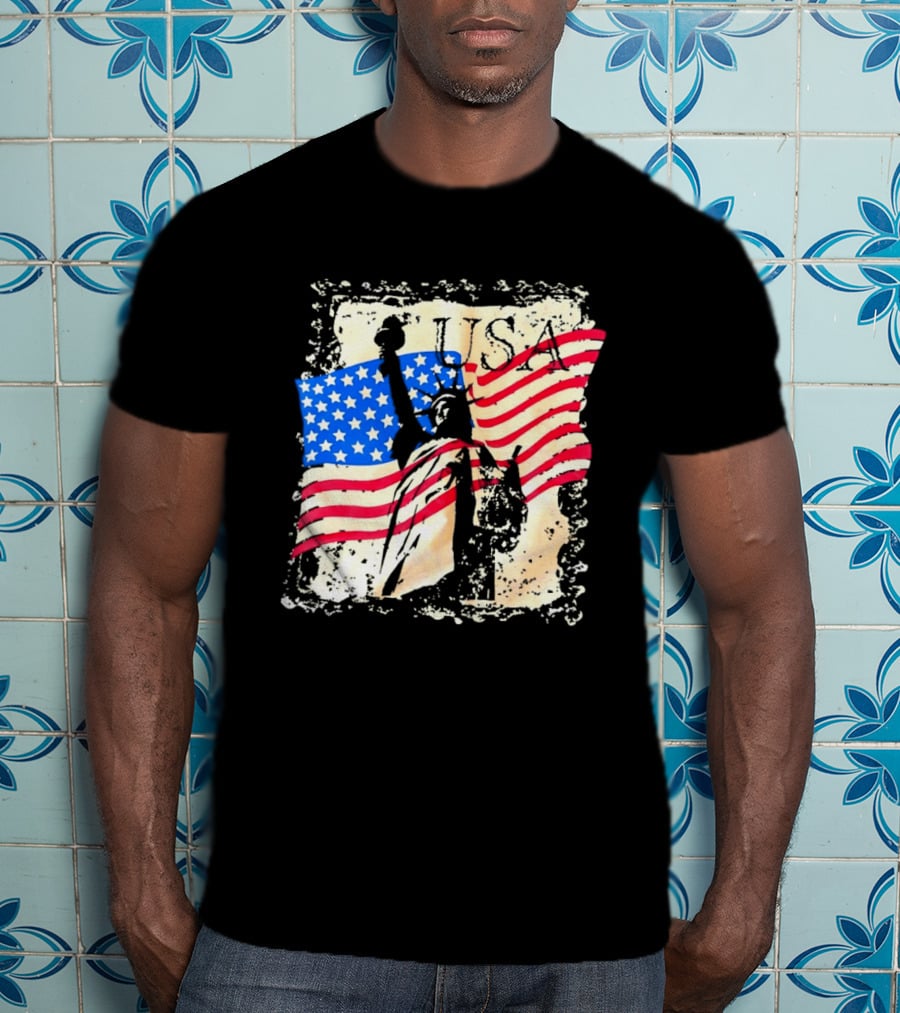 USA Statue Of Liberty American Flag T-Shirt
