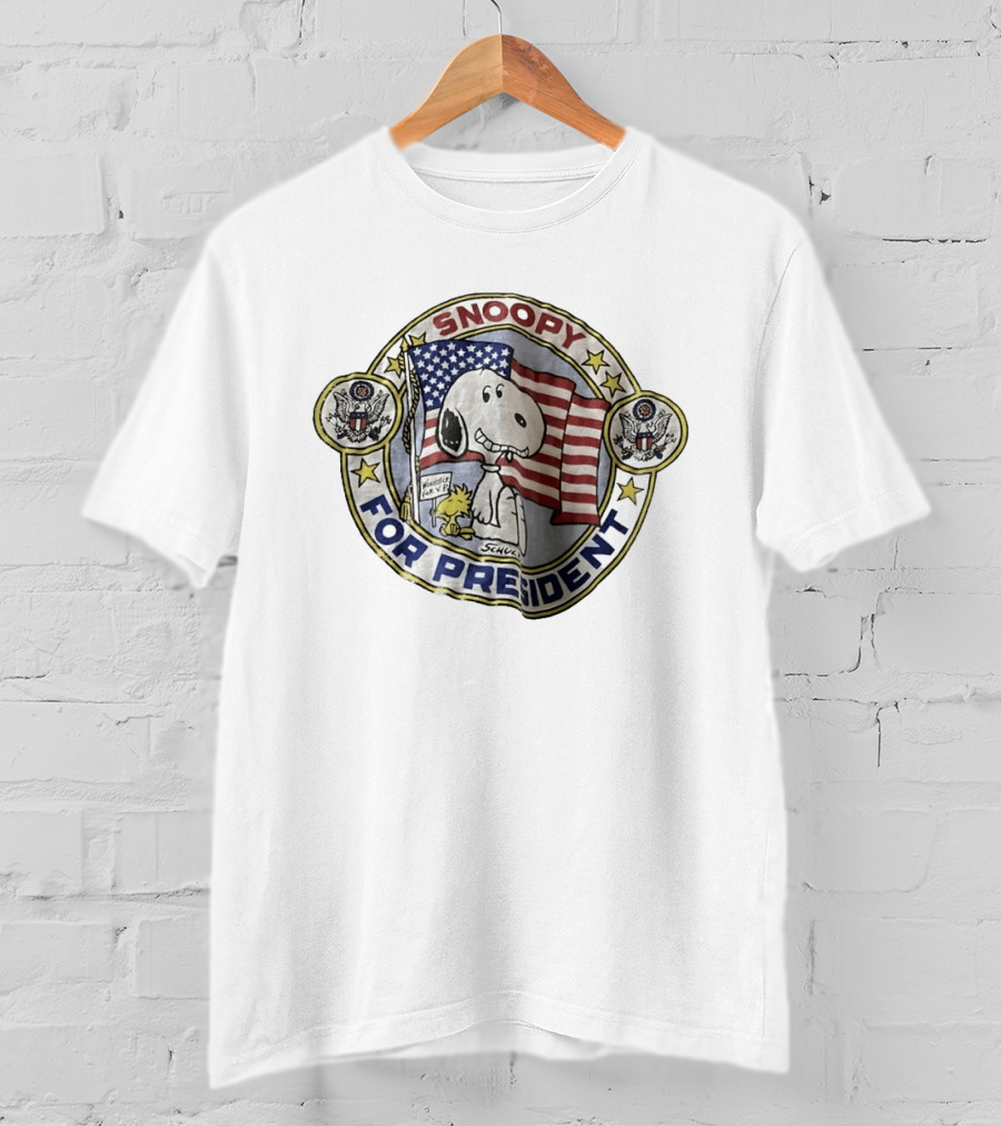 Snoopy For President Schulz Woodstock VP American Flag Oval Seal T-Shirt