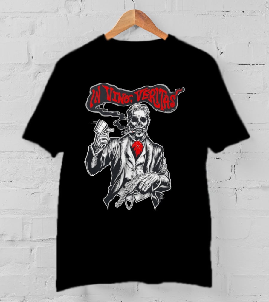 Skeleton Doc Holliday In Vino Veritas Smoking Gun Wine Cup T-Shirt