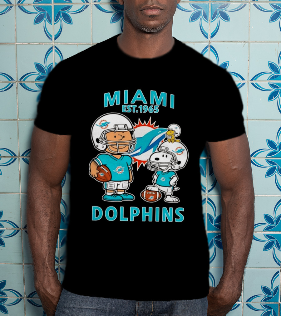 Miami Dolphins Est 1965 Charlie Brown Snoopy Football T-Shirt