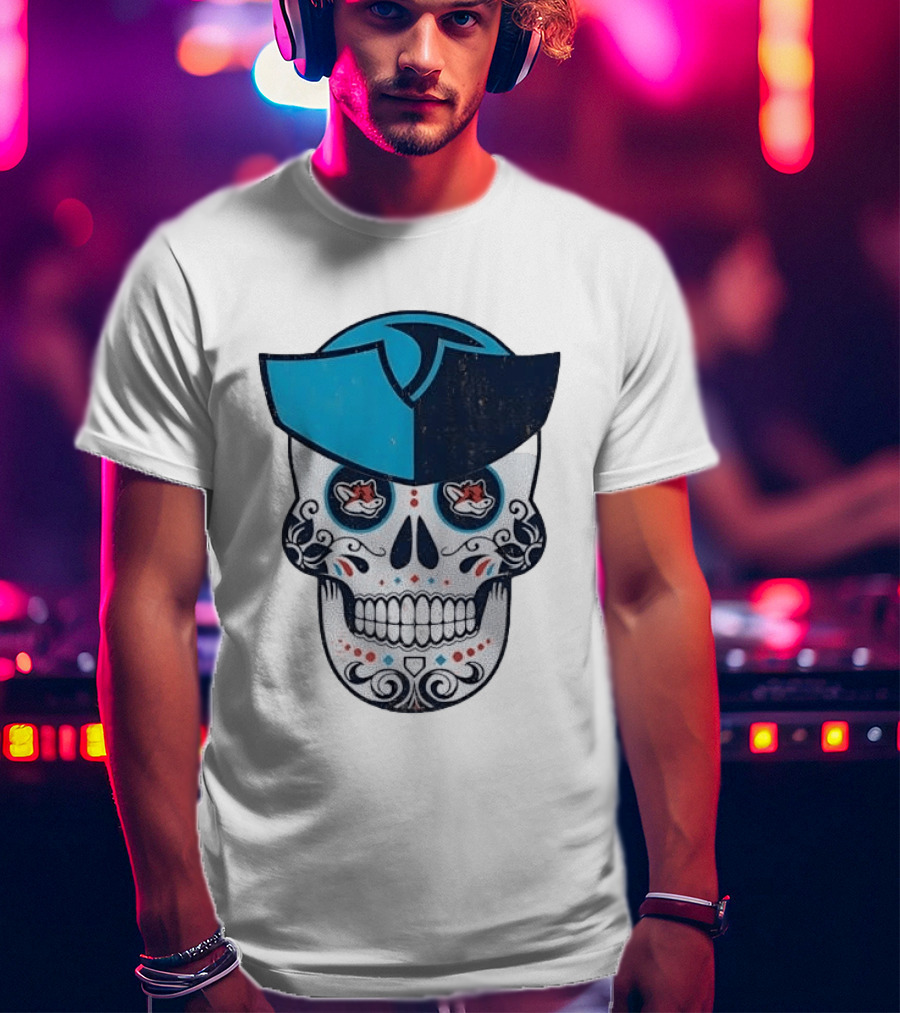 Day Of The Dead Skull Patriot Fox Sports Foxes Football T-Shirt