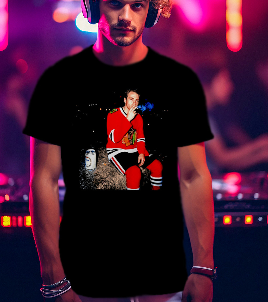 Patrick Kane Chicago Blackhawks Showtime Smoking Retro Aesthetic T-Shirt