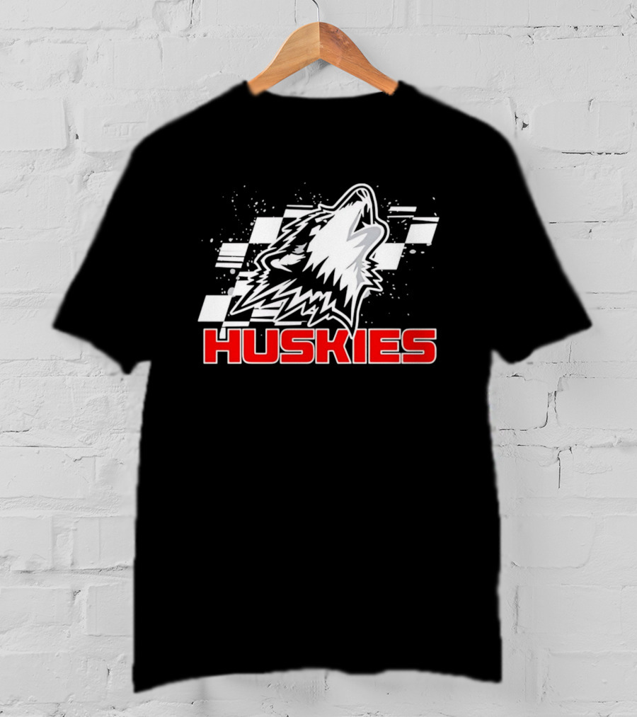 Huskies Howling Checkered Racing Flag T-Shirt