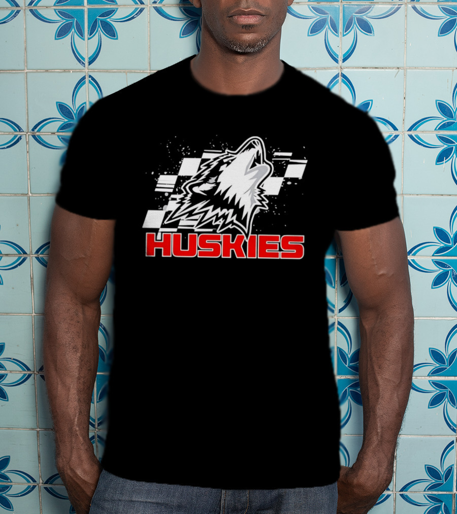 Huskies Howling Checkered Racing Flag T-Shirt