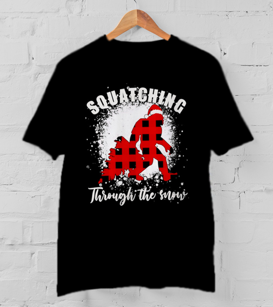 Squatching Through The Snow Bigfoot Santa Hat Christmas T-Shirt