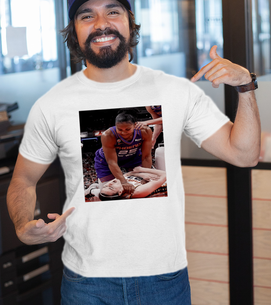 Brittney Griner Phoenix Mercury Caitlin Clark Indiana Fever NBA WNBA Crossover Moment T-Shirt