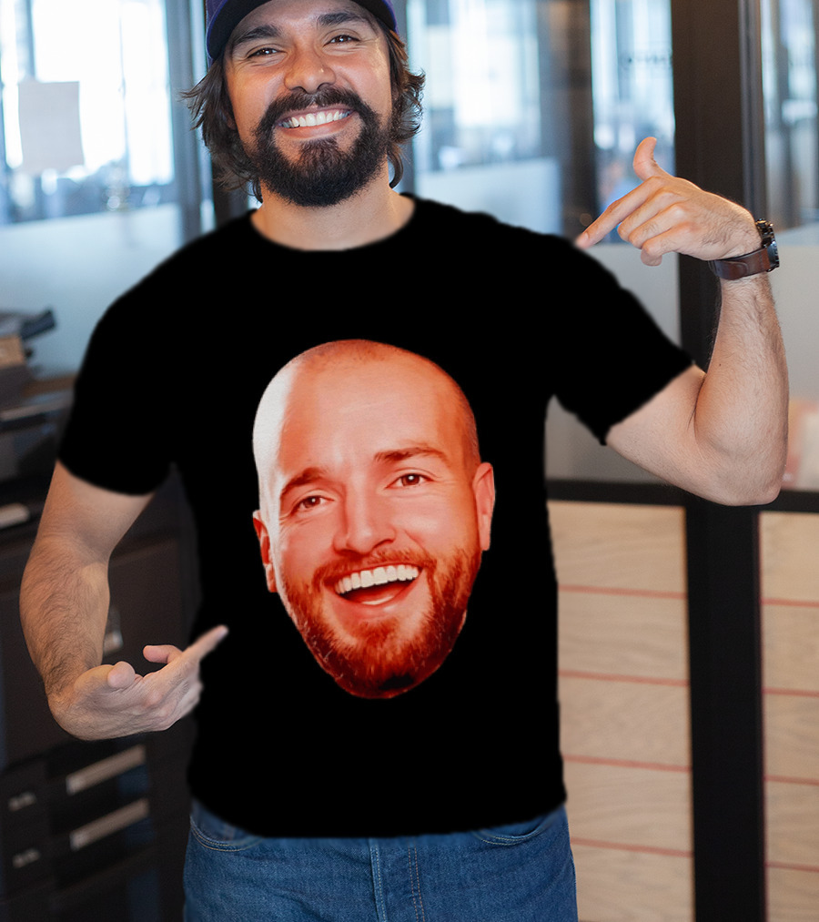 The Smiling Man Happy Face Bold Expression T-Shirt