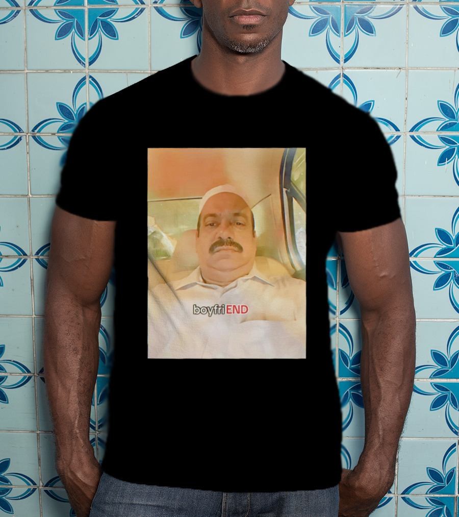 BoyfriEND Man Sitting Image T-Shirt
