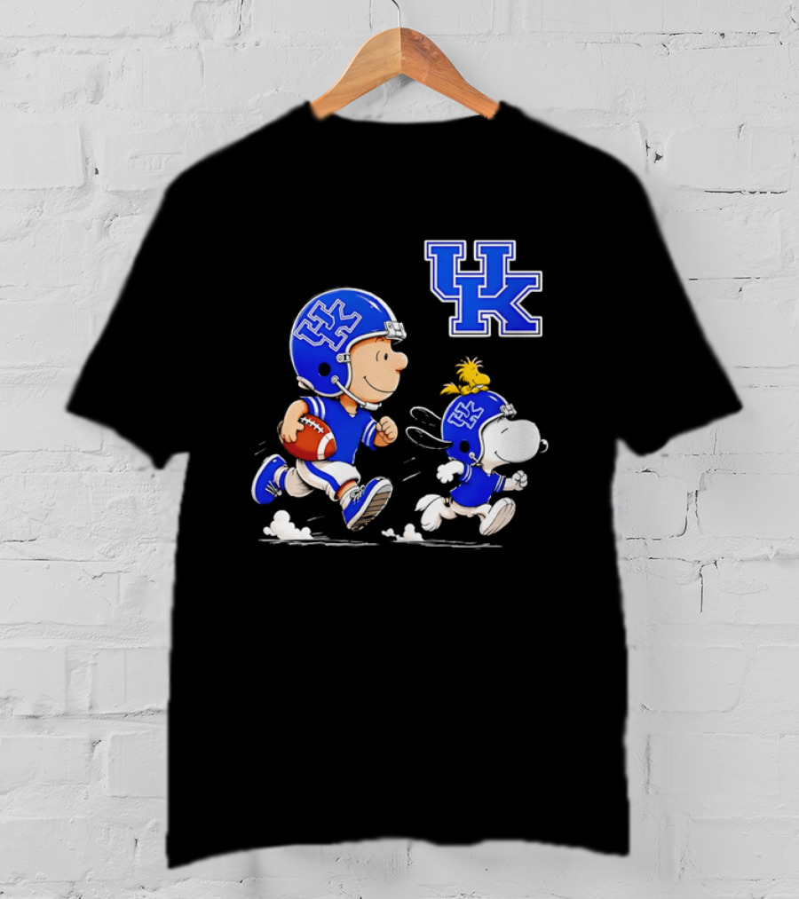 Peanuts Charlie Brown Snoopy University Of Kentucky Football Running UK T-Shirt