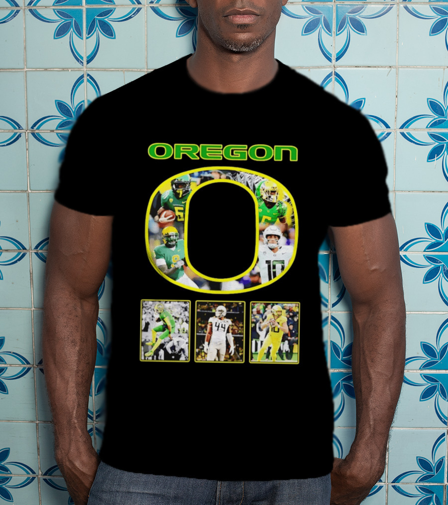 Oregon Ducks Football Players Collage NCAA Team Spirit T-Shirt