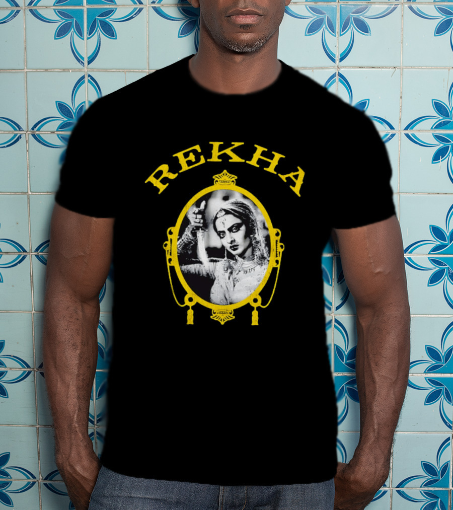 REKHA Diva Holding A Dagger T-Shirt