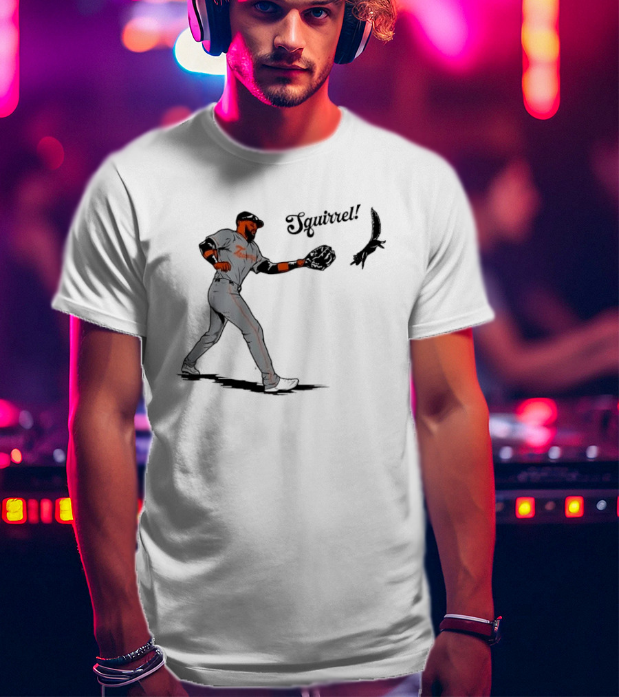 Squirrel Catch Baseball San Francisco Giants Wildlife T-Shirt