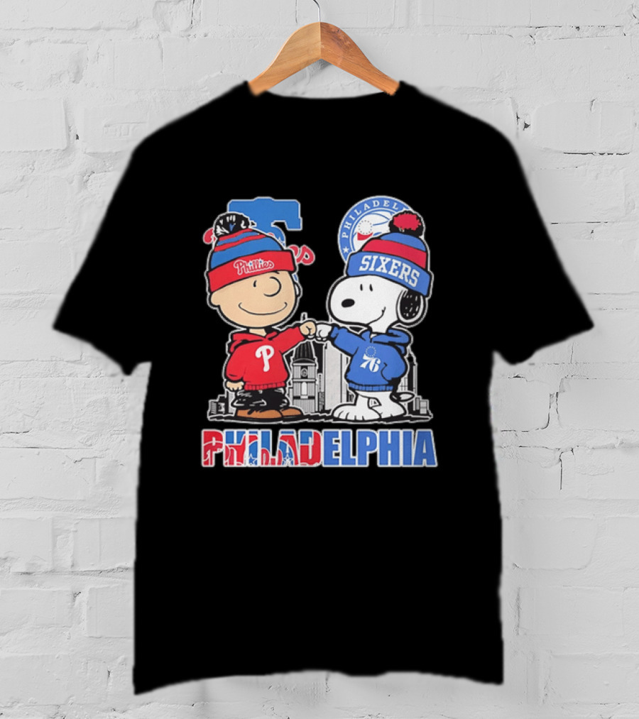 Charlie Brown And Snoopy Fist Bump Phillies Sixers Philadelphia T-Shirt